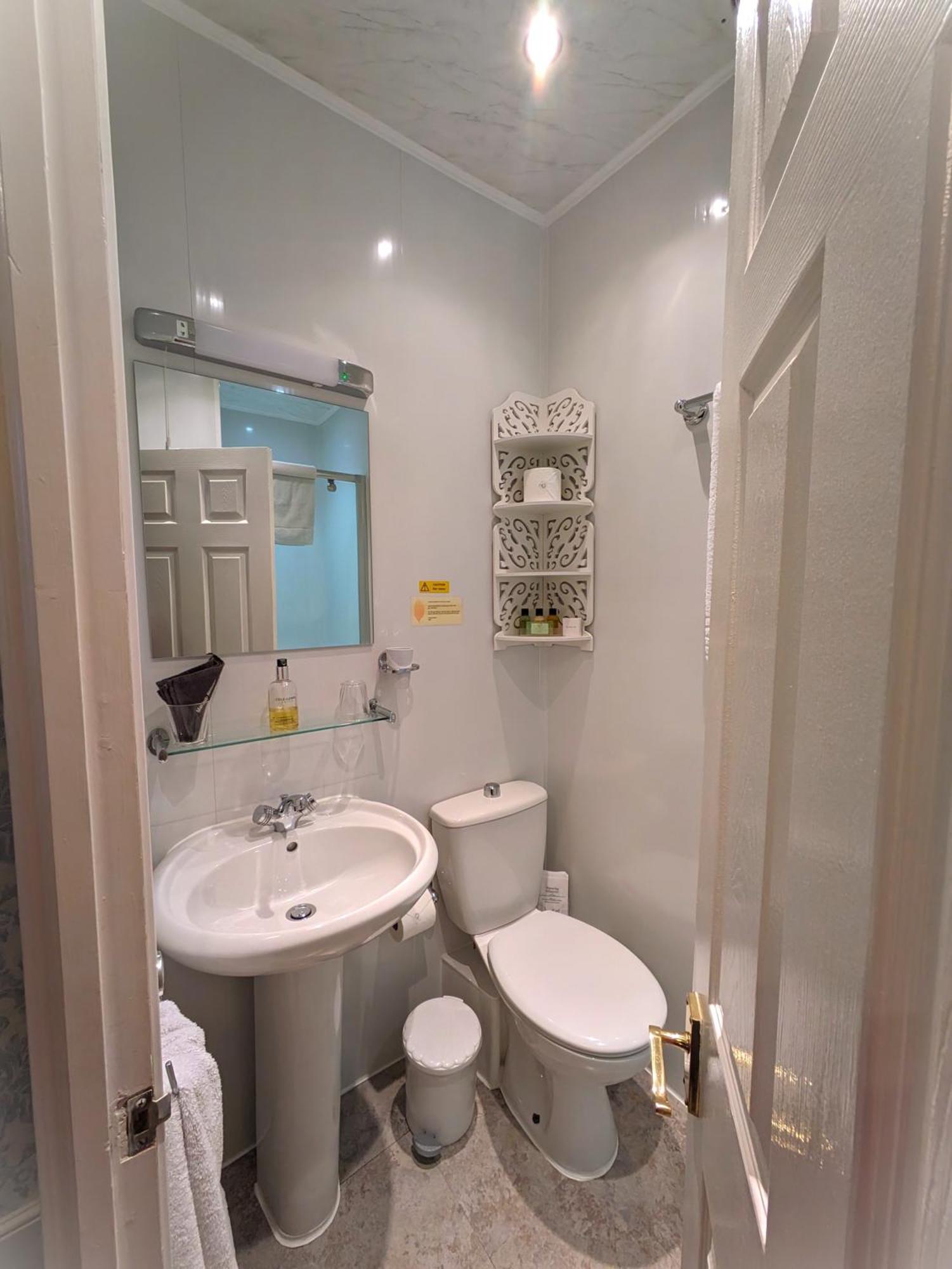 兰迪德诺 Stratford House Exclusively For Adults酒店 外观 照片